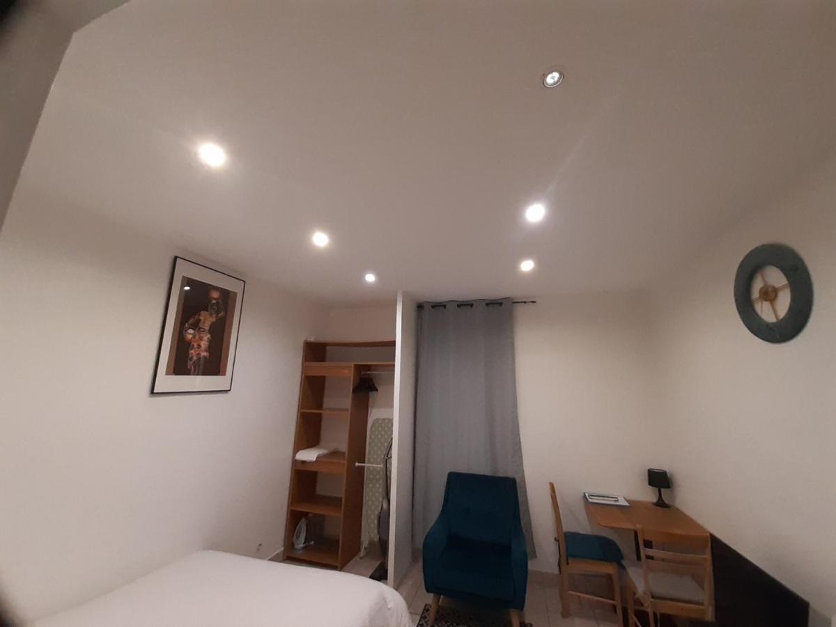 Appartement Aad1 Clamart 200 M Du Tramway T6 St Pave Blc Avec Cuisine Separee ภายนอก รูปภาพ
