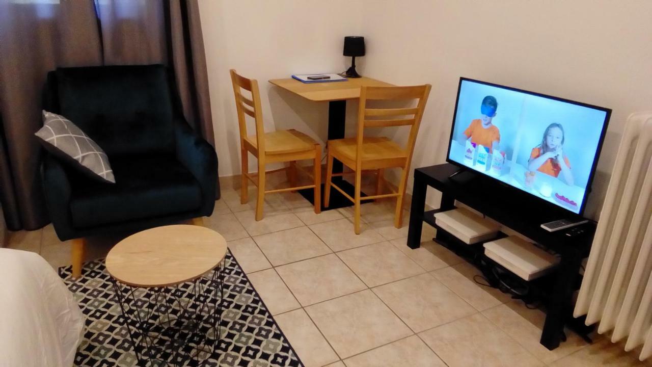Appartement Aad1 Clamart 200 M Du Tramway T6 St Pave Blc Avec Cuisine Separee ภายนอก รูปภาพ